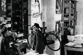 10-—-Ladroes-de-Bicicleta-—-The-Bicycle-Thieves-Vittorio-De-Sica-1948 Os Dez Melhores Filmes de Todos os Tempos Segundo o British Film Institute